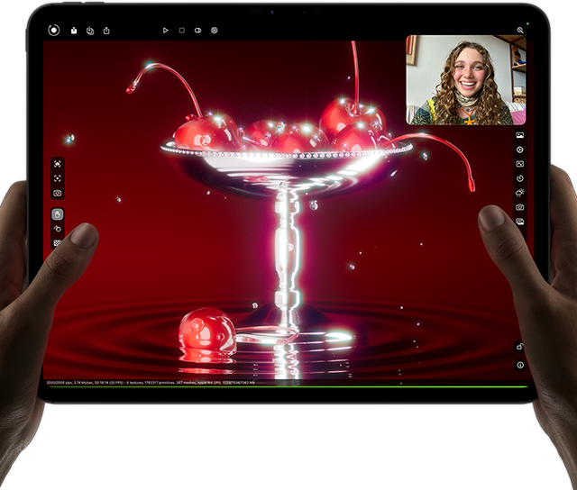 iPad Pro hiển thị game đòi hỏi hiệu năng cao đang được chơi trong SharePlay